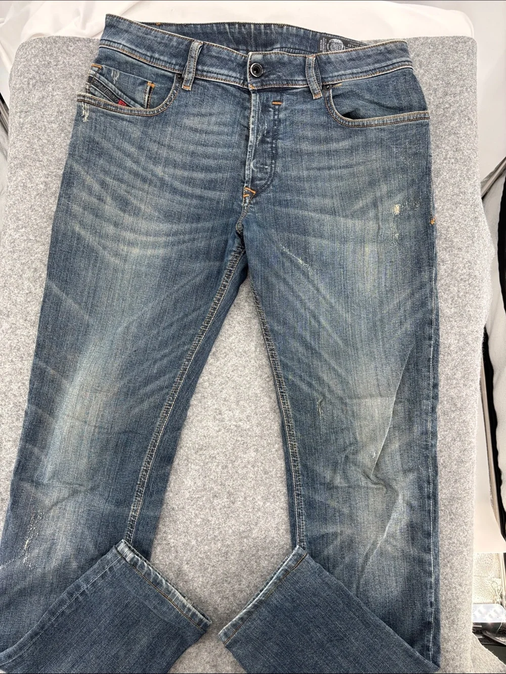 Diesel Men's 1979 Sleenker Skinny Fit  button fly distressed Jeans 31